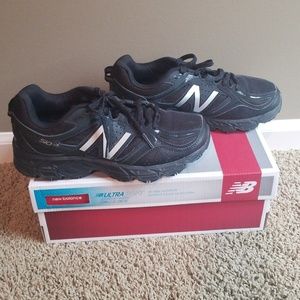 womens size 6 New Balance